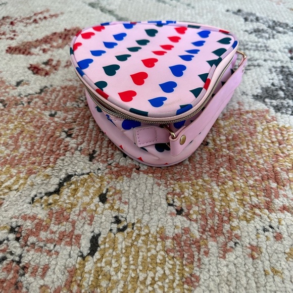 Like new Estee Lauder Heart Shaped Zip Cosmetic Bag with handle - Picture 12 of 12